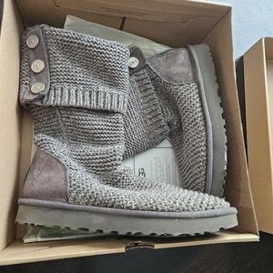 Ugg Cardi Boots Size 9